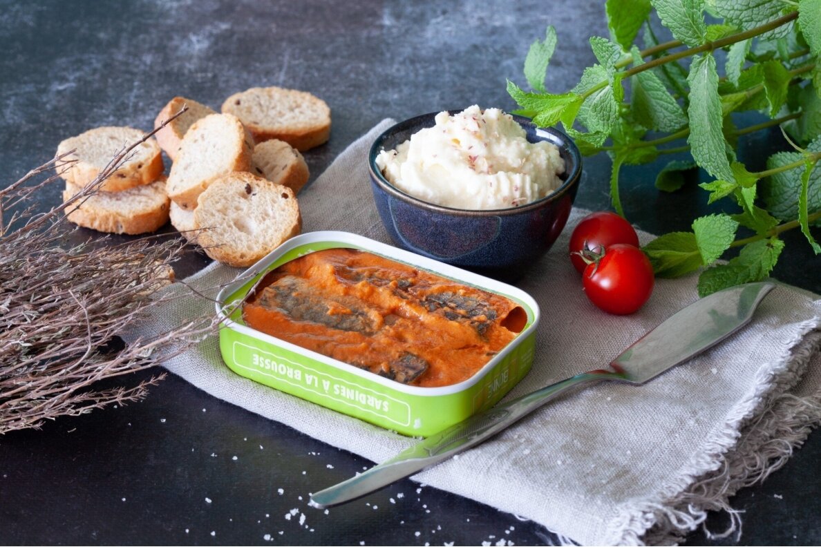 Konservai-LA BONNE MER sardinės su brousse sūriu, pomidorais ir mėta, 115g 1